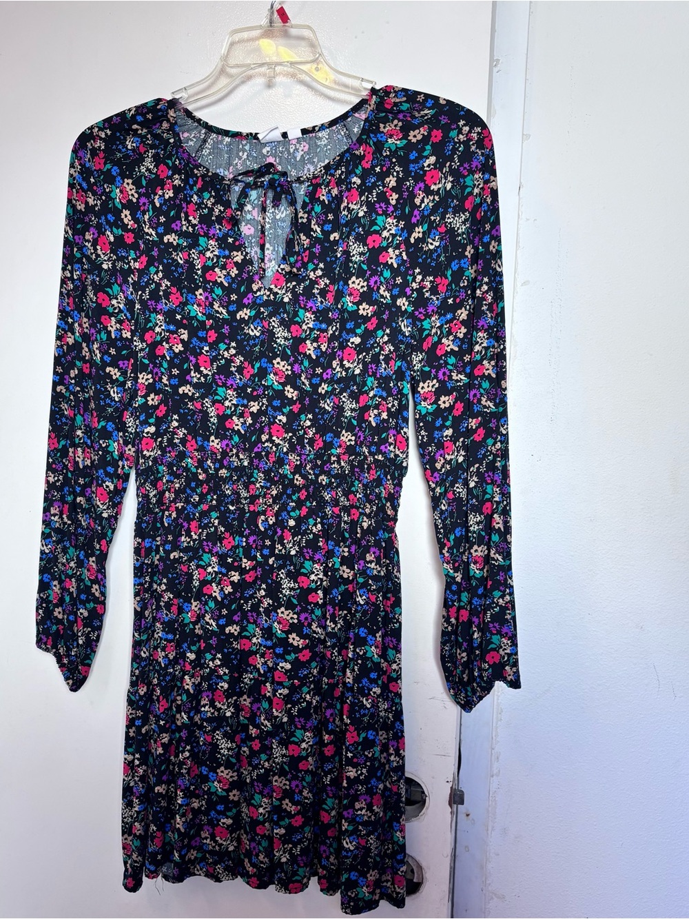 GAP Floral Long-Sleeve Tie-Neck Dress - Black with Pink & Blue Flowers